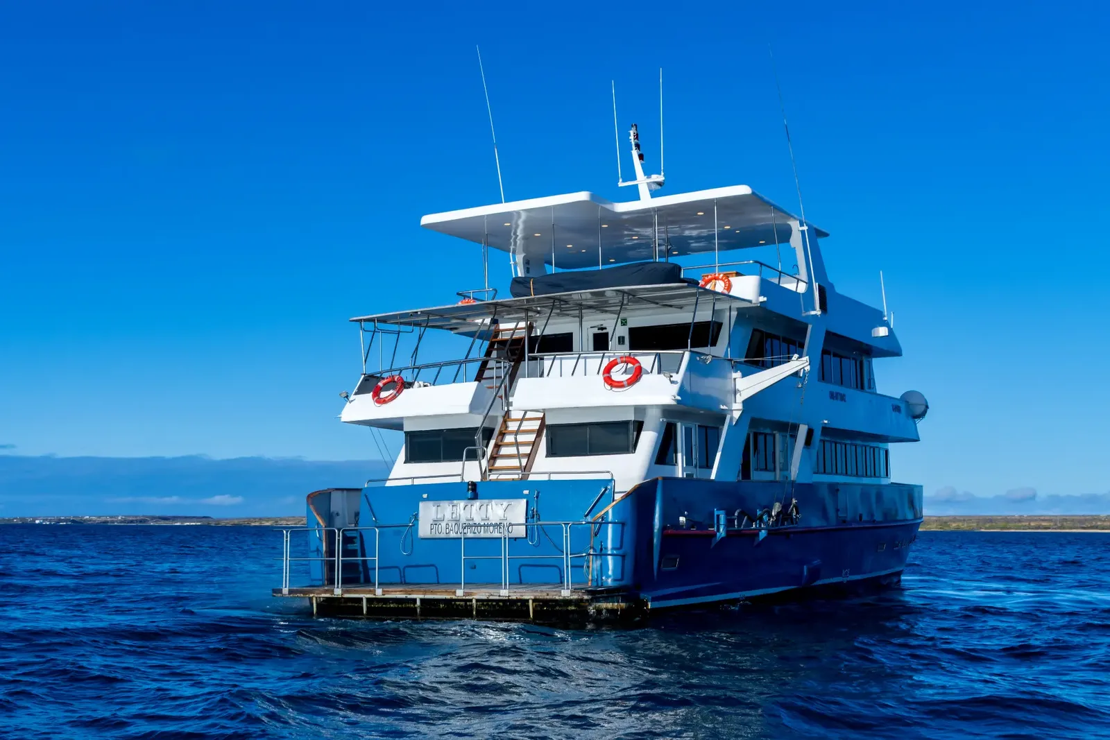 7 Day Galapagos 6 Island Cruise